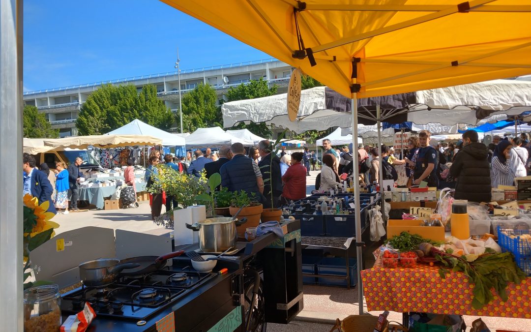 CENON : LE MARCHÉ DE CENON A FÊTÉ SES 50 ANS